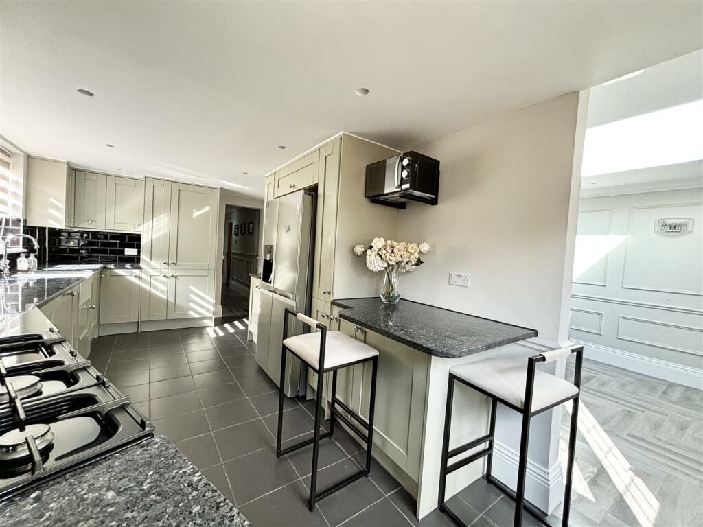 Additional image 10 of Thorndon Avenue, West Horndon, Brentwood