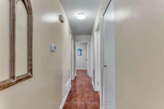 Additional image 23 of 198 Folkstone Cres