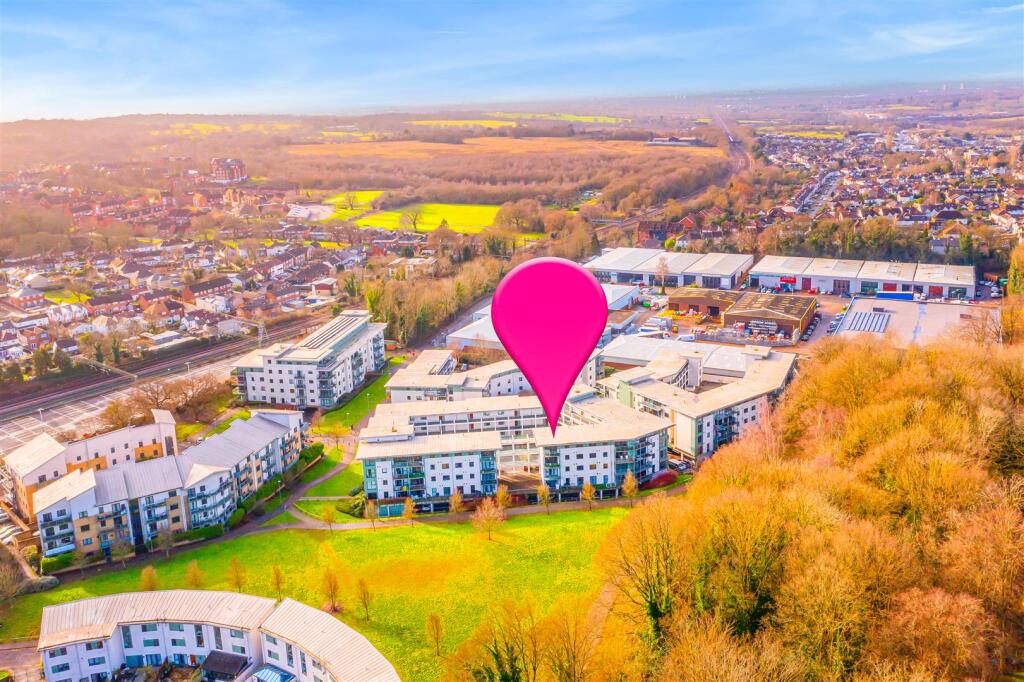 Additional image 21 of High Street, Brentwood