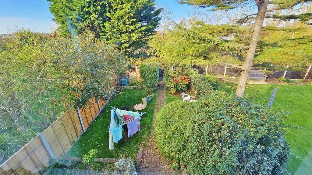 Additional image 18 of Woodberry Way, Walton On The Naze