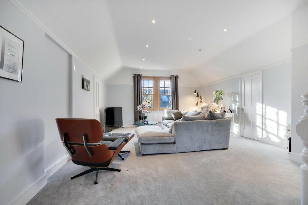 Additional image 19 of Hillwood Grove, Hutton Mount, Brentwood, Essex, CM13