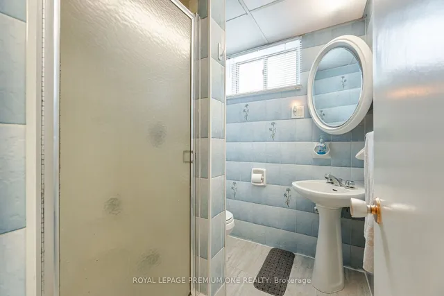 Additional image 12 of 71 Dolores Rd