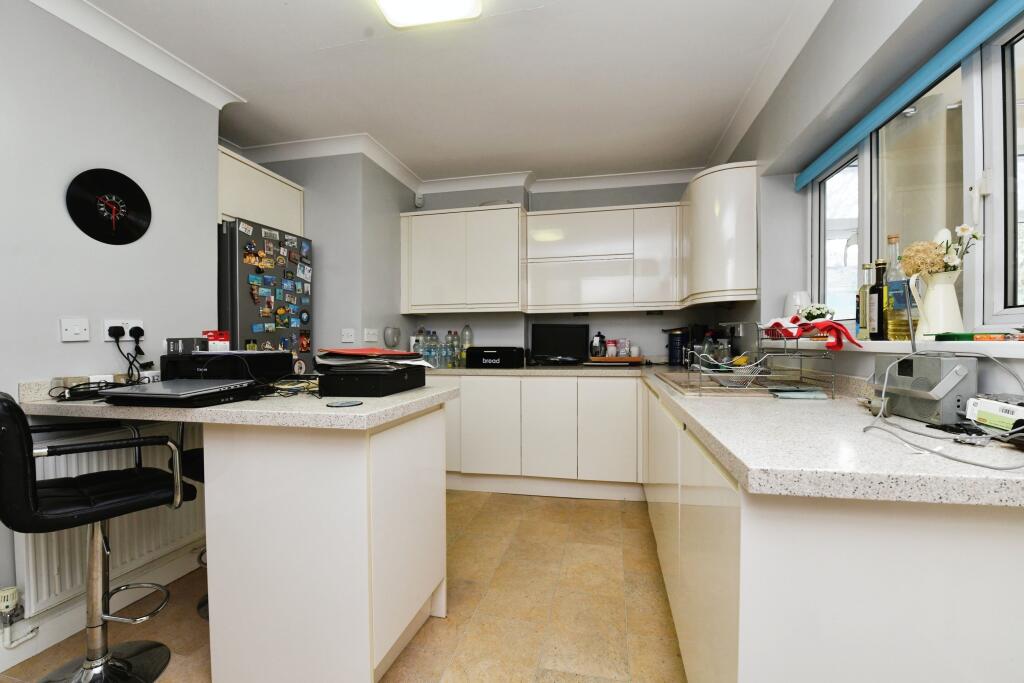 Additional image 2 of Fraser Close, Chelmsford, Essex, CM2