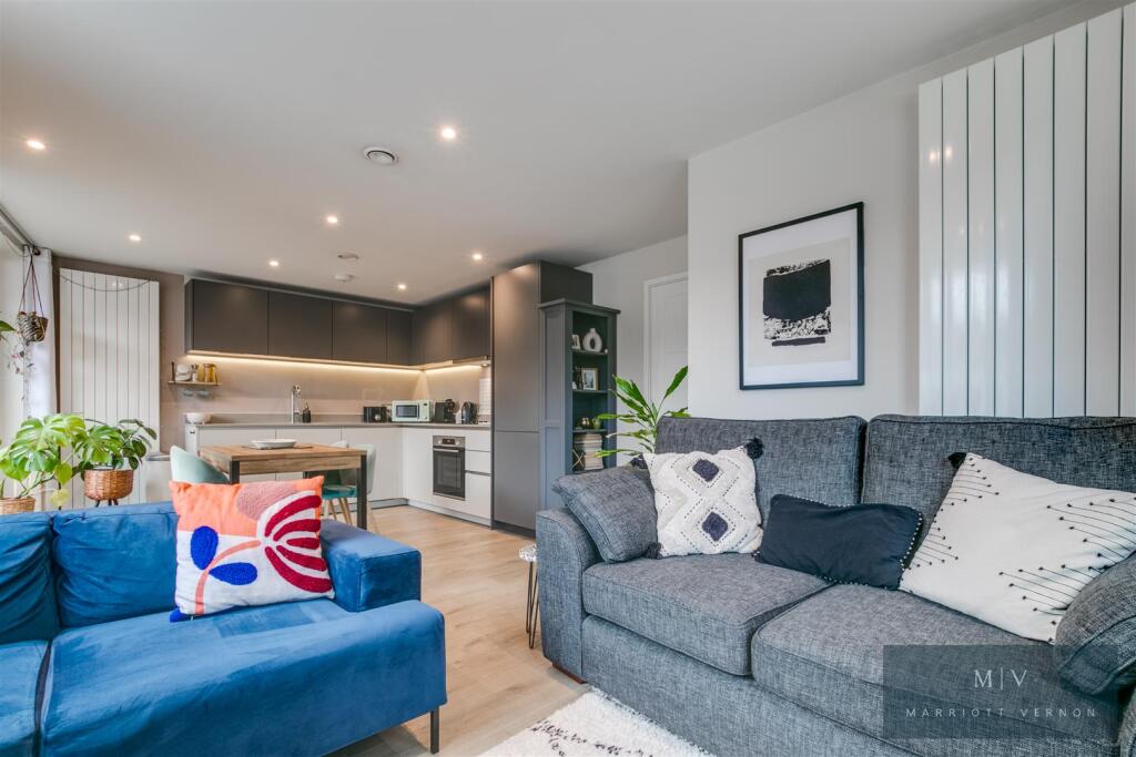 Additional image 6 of Lismore Road, South Croydon