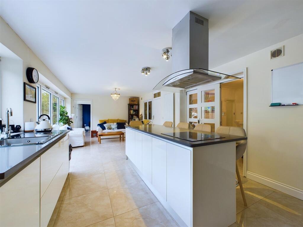 Additional image 34 of Whyteleafe Hill, Whyteleafe