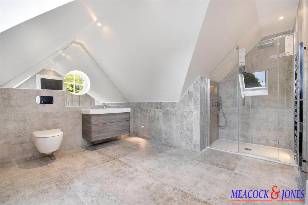 Additional image 33 of Ridgeway, Hutton Mount, Brentwood