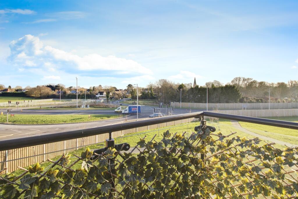 Additional image 15 of Blackthorn Drive, Harlow