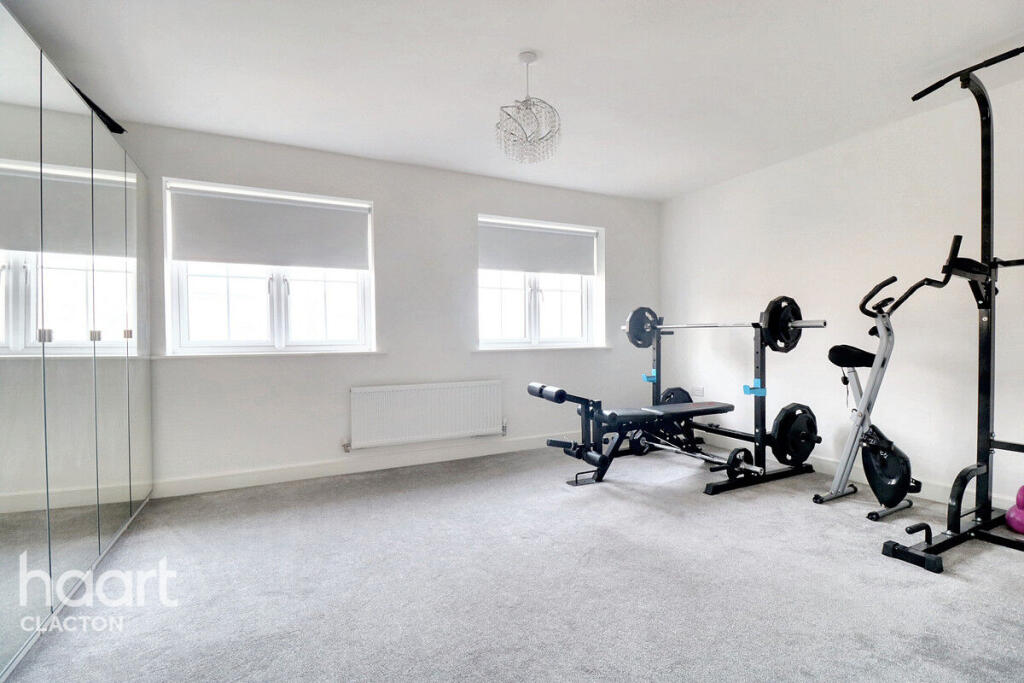 Additional image 7 of Hamford Crescent, Walton on the naze