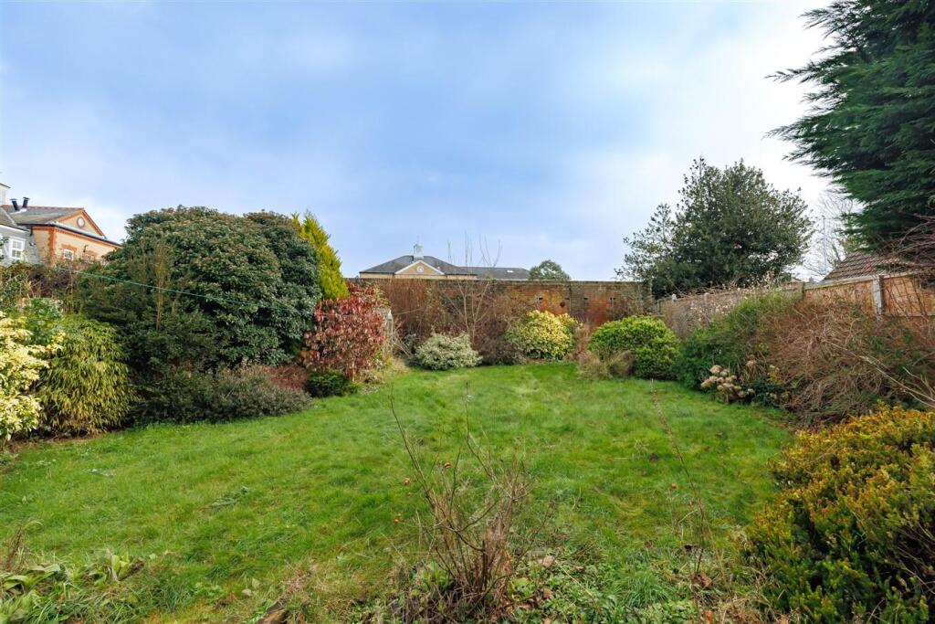 Additional image 13 of St. Johns Road, Epping