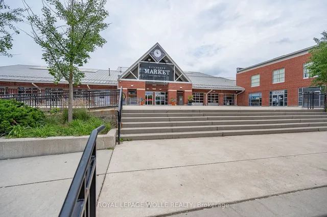 Additional image 33 of 165 Duke St Unit 315