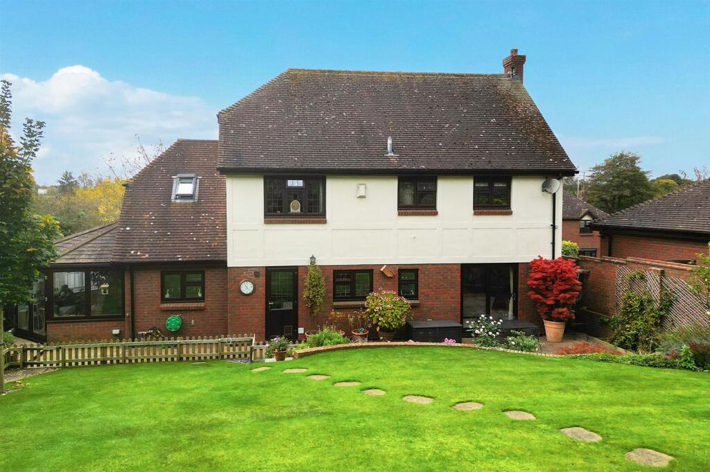 Additional image 29 of Robinsbridge Road, Coggeshall, Colchester