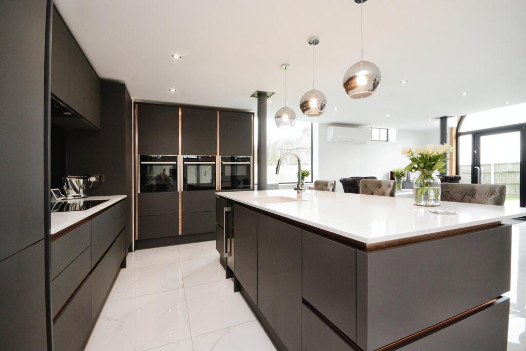 Additional image 3 of Great Warley Street, Brentwood, CM13