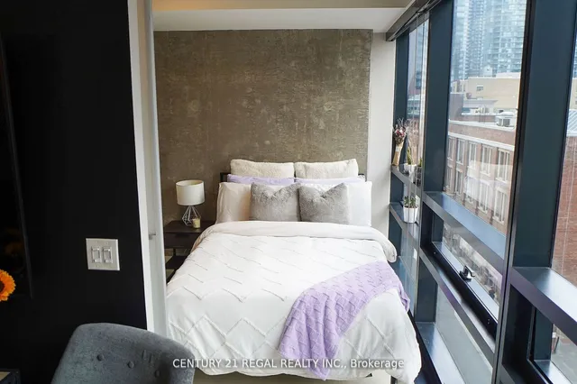 Additional image 12 of 224 King Street West St Unit 403