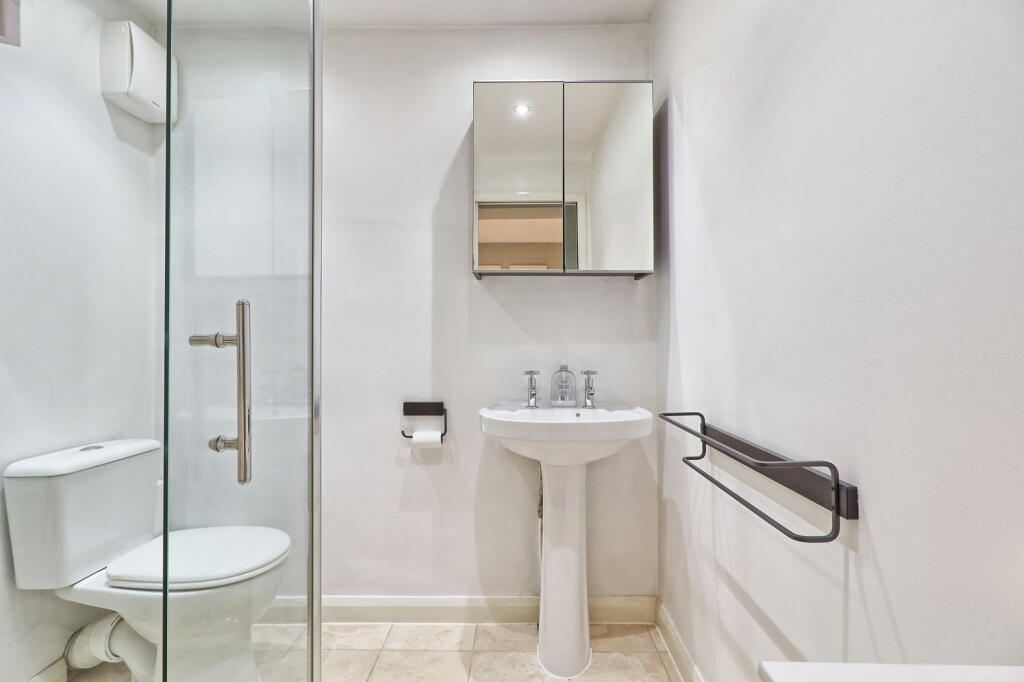 Additional image 12 of High Street, Maldon, CM9 5BU