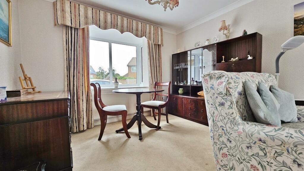 Additional image 8 of Louise Close, Walton On The Naze