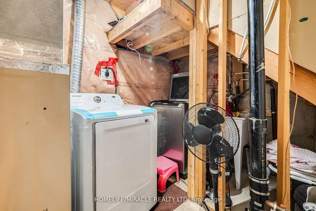 Additional image 33 of 25 Hillsburgh Dr