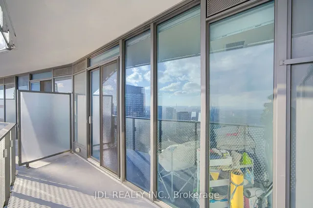 Additional image 24 of 11 Wellesley St Unit 4612