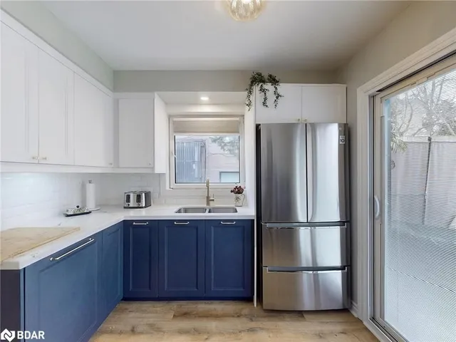 Additional image 16 of 16 Edinborough Crt