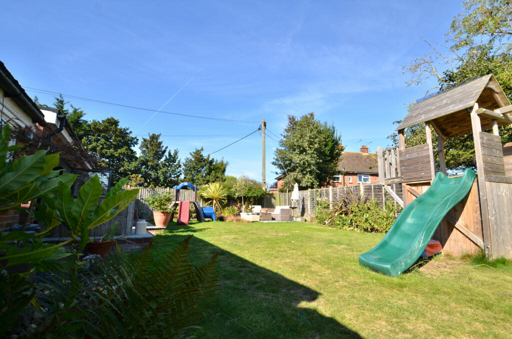 Additional image 14 of Little Oakley