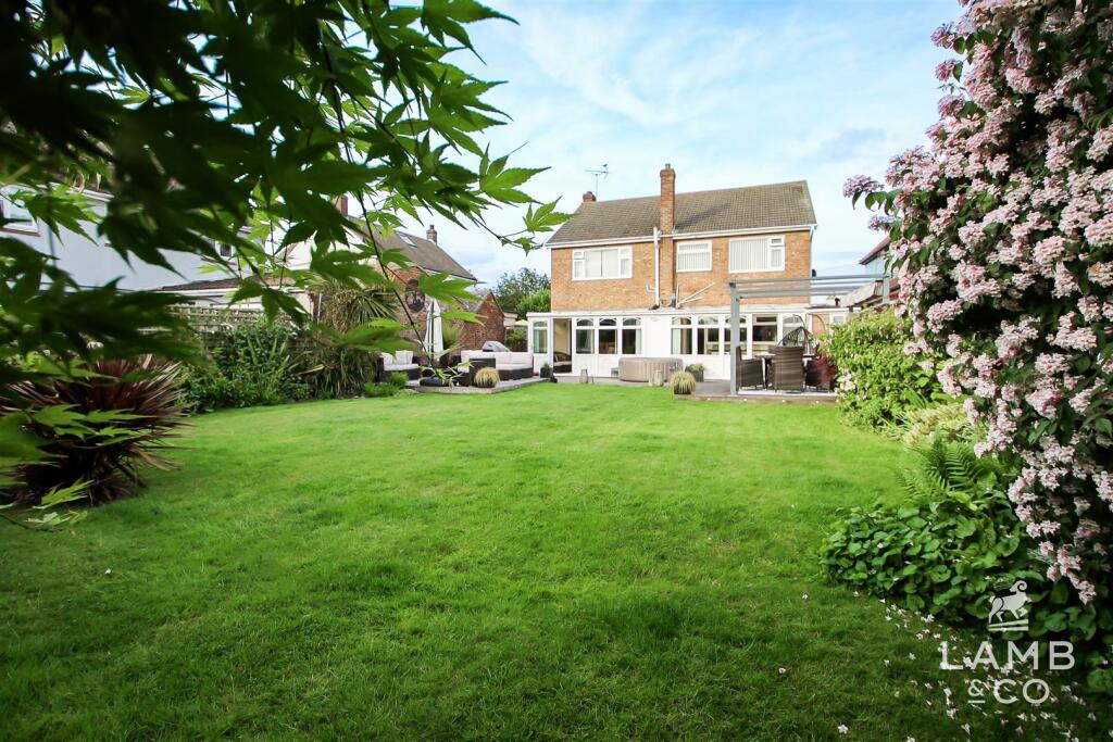 Additional image 31 of Queensway, Holland-On-Sea