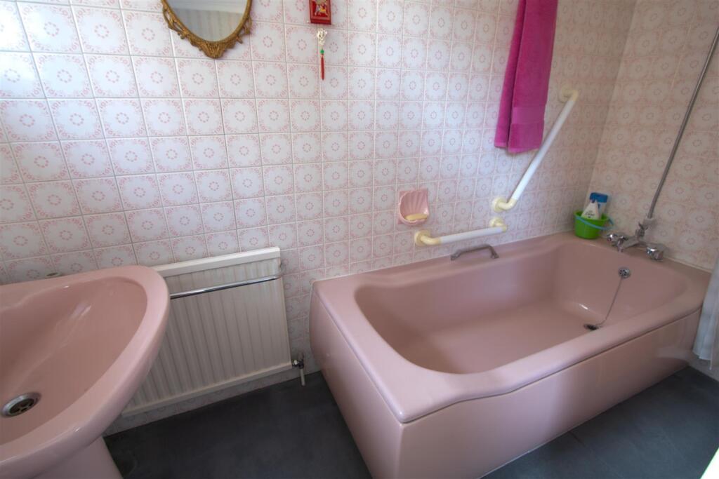 Additional image 17 of Jacksons Lane, Billericay