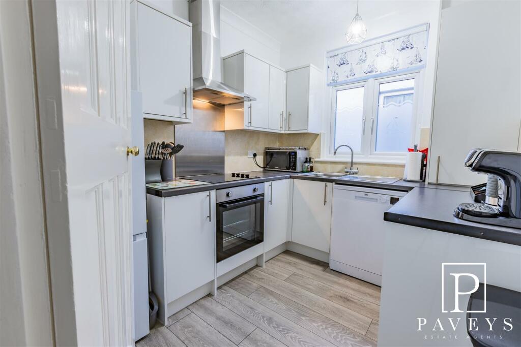 Additional image 9 of High Street, Walton On The Naze