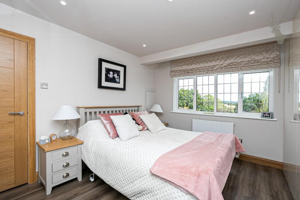 Additional image 15 of Dukes Avenue, Theydon Bois, Epping
