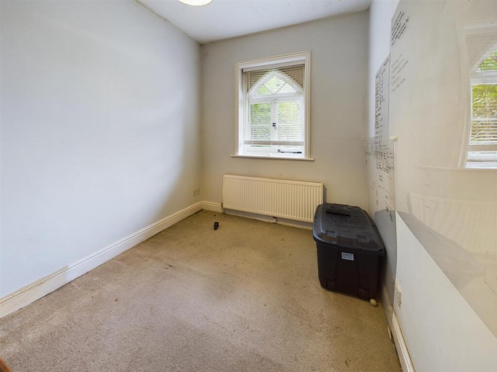 Additional image 5 of Coulsdon Road, Coulsdon