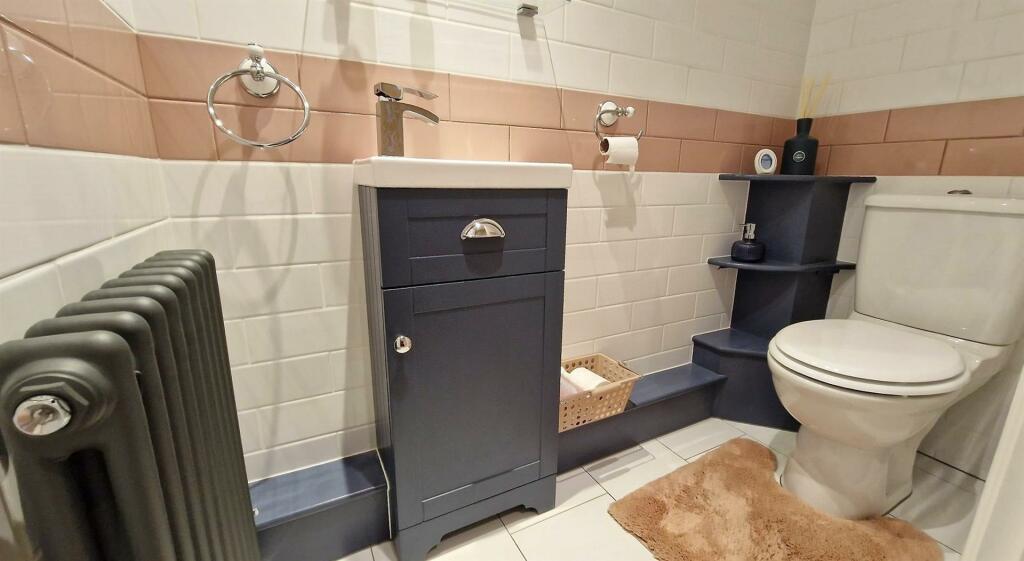 Additional image 18 of The Beach House, Green Lane, Walton On The Naze