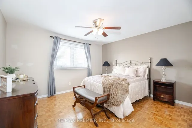 Additional image 12 of 14 Capstan Crt