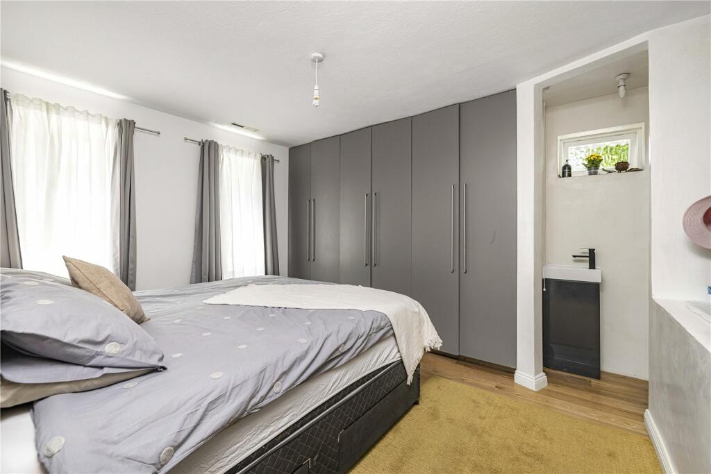 Additional image 11 of Dornford Gardens, Coulsdon, CR5