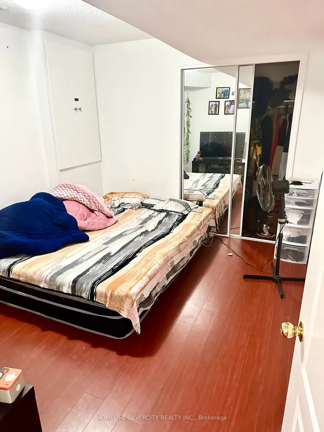 Additional image 24 of 36 Bonavista Dr