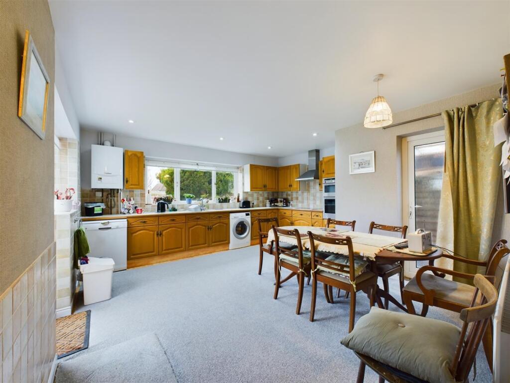 Additional image 21 of Homefield Road, Coulsdon