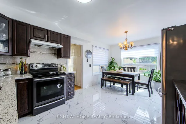 Additional image 12 of 70 Longsword Dr