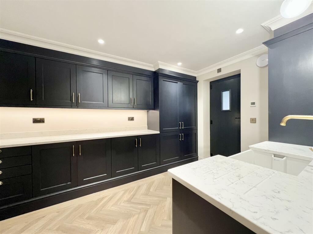 Additional image 7 of Ingatestone Road, Stock