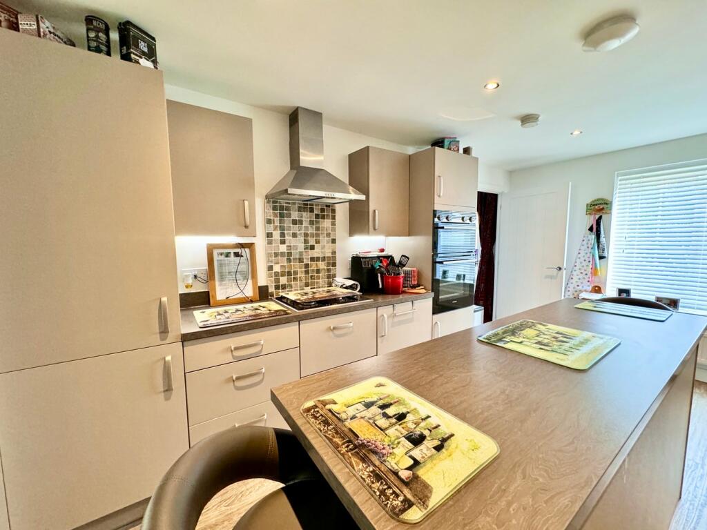 Additional image 10 of Skippers Way, Walton on the Naze, CO14