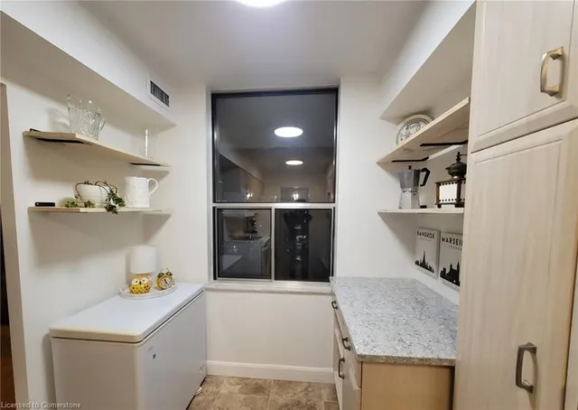 Additional image 12 of 81 Church St Unit 603