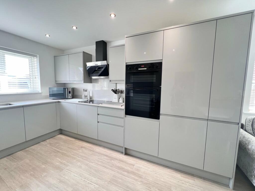 Additional image 11 of Farm Close, KIRBY CROSS, Frinton on Sea, CO13