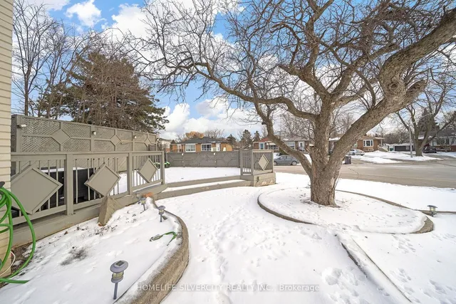 Additional image 38 of 133 Earnscliffe Circ