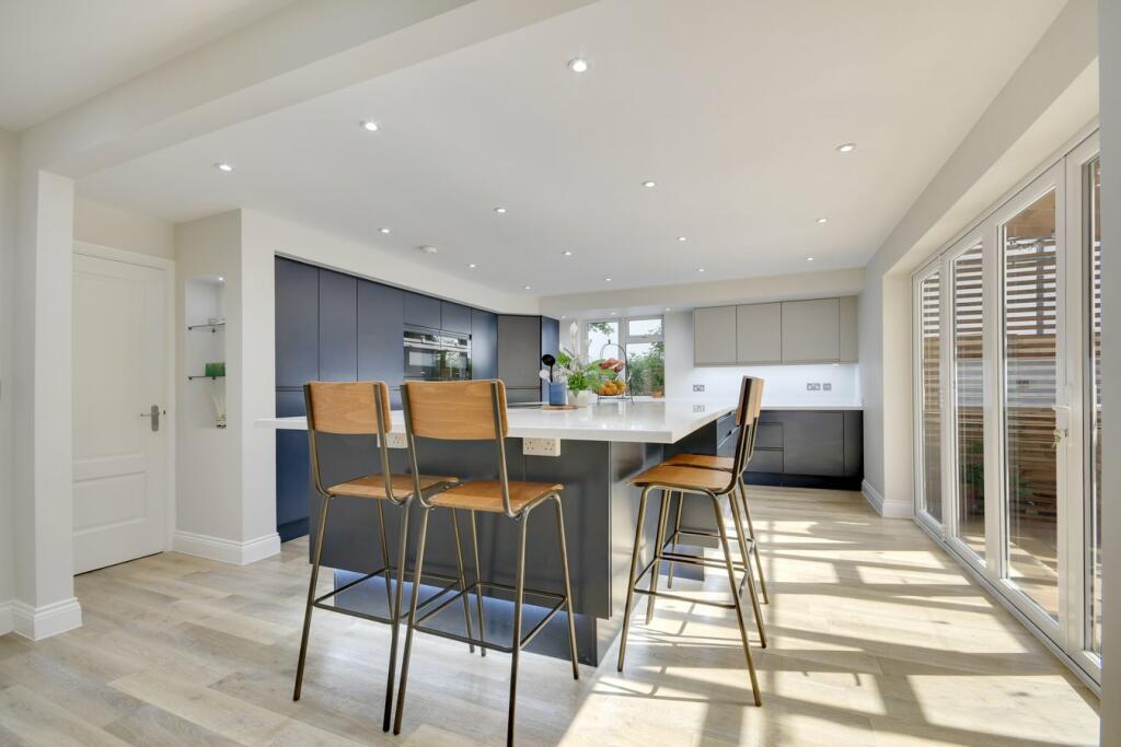 Additional image 8 of The Avenue, Brentwood, CM13