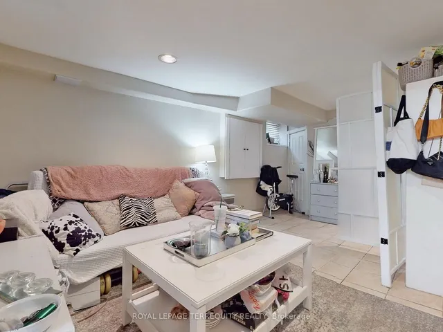 Additional image 33 of 197 Park Lawn Rd