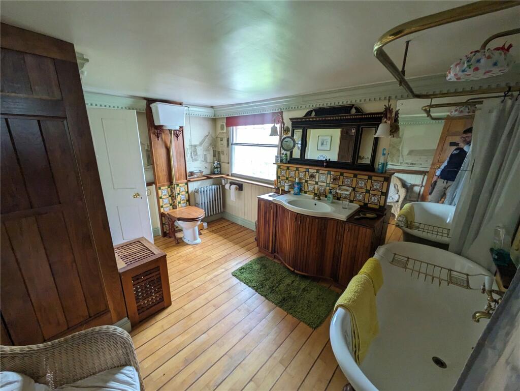 Additional image 8 of Lamb Farmhouse, Colchester Road, St. Osyth, CO16