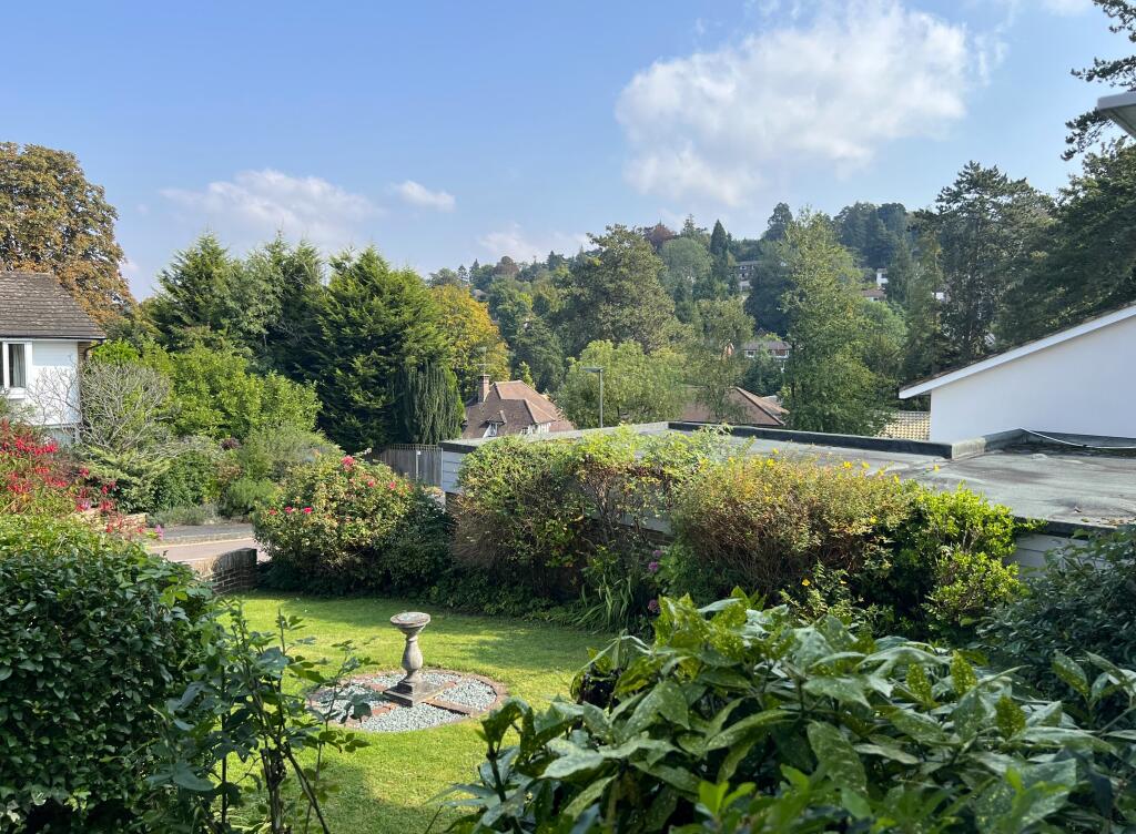 Additional image 10 of Dunedin Drive, Caterham, CR3