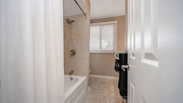 Additional image 27 of 197 Baronwood Crt