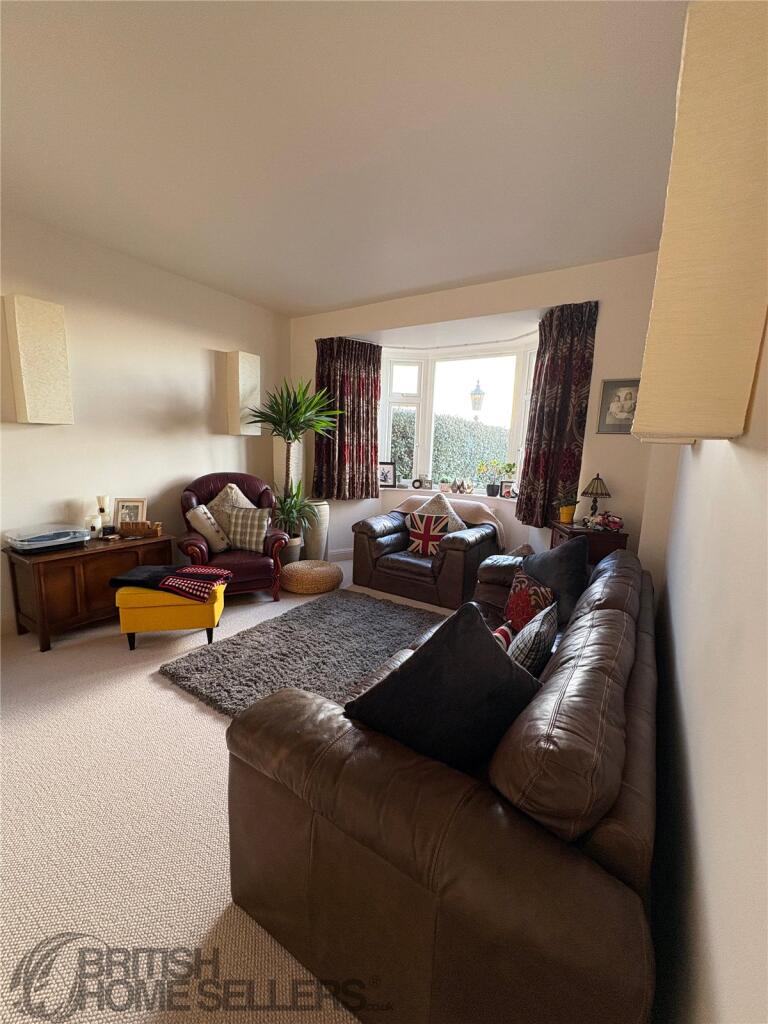 Additional image 7 of Kings Parade, Holland-on-Sea, Clacton-on-Sea, Essex, CO15