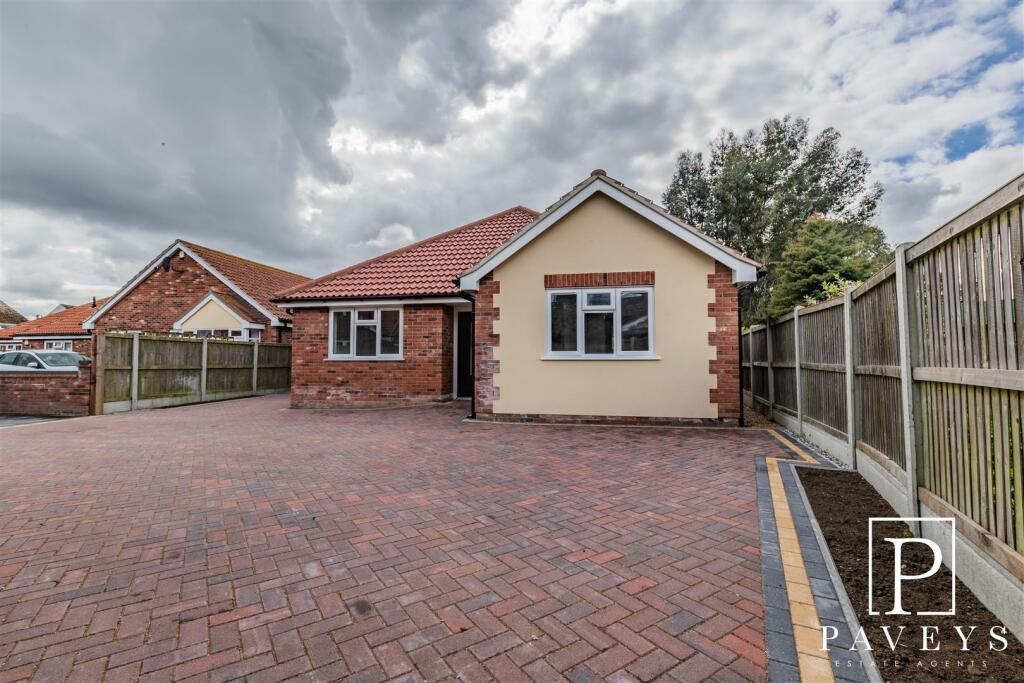 Additional image 18 of Manor Road, Great Holland