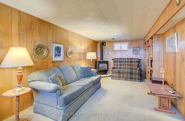 Additional image 34 of 4 Ridgetop Ave