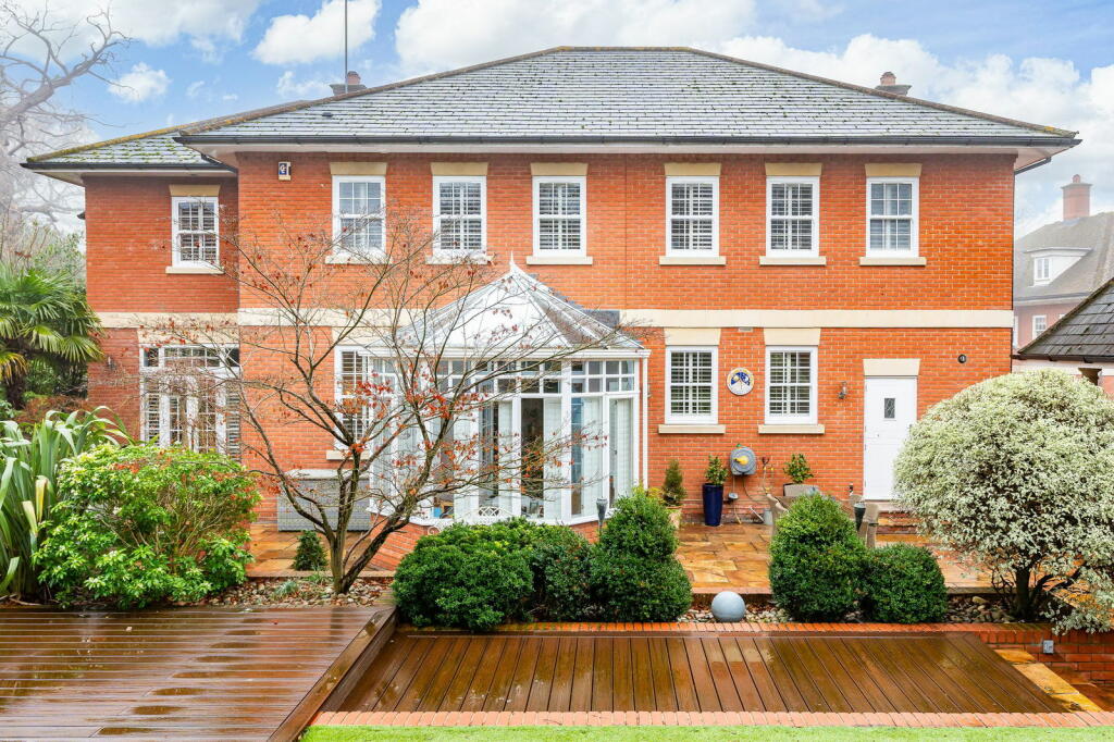 Additional image 41 of Thorndon Approach, Herongate, Brentwood, CM13 3PA