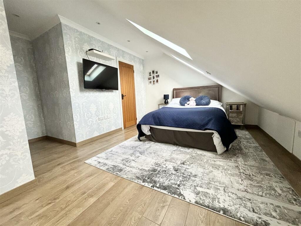 Additional image 29 of Thorndon Avenue, West Horndon, Brentwood