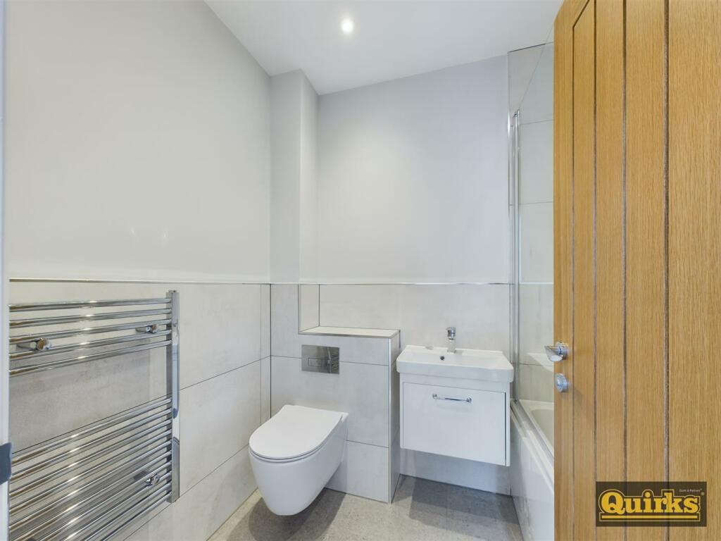 Additional image 12 of Broomhills Chase, Little Burstead, Billericay